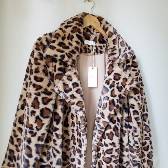 Vegan Fur Leopard Print Coat - Picture 7 of 16
